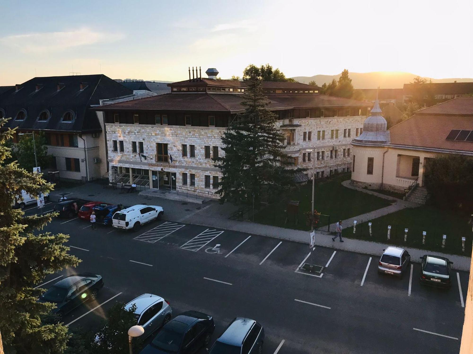 Centrum Apartman Sarospatak Exterior photo